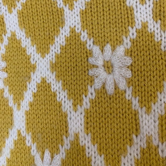 Adorable Yellow Flower Embroidered Knit Button-Up - Picture 7 of 7